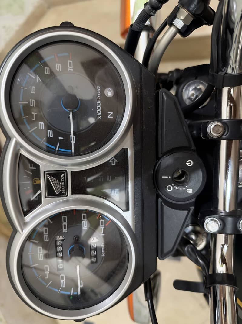 Honda cd150 1