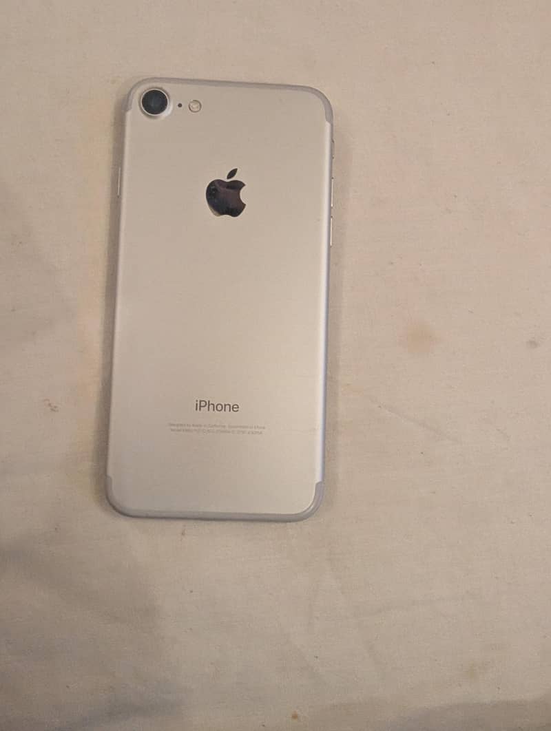 Apple iPhone 7 1