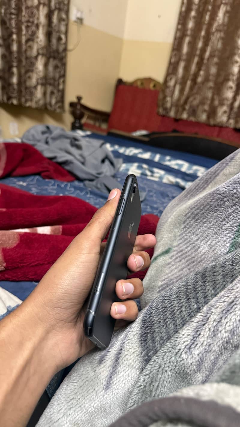 Apple iPhone X 2