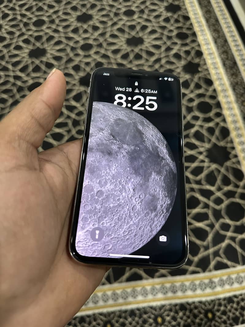 Apple iPhone X 0