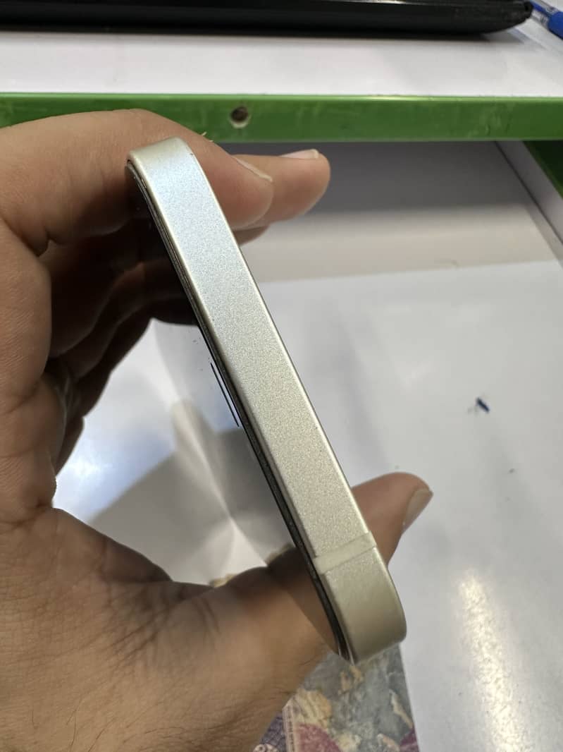Apple iPhone 12 2