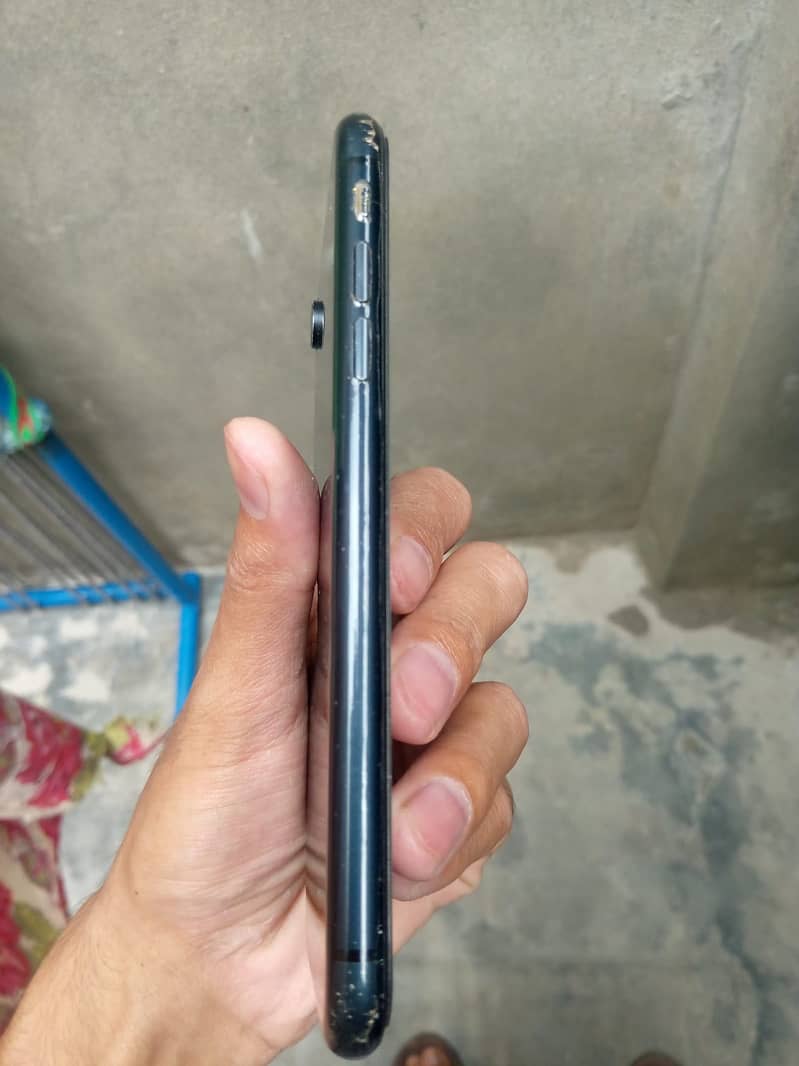 Apple iPhone XR 5