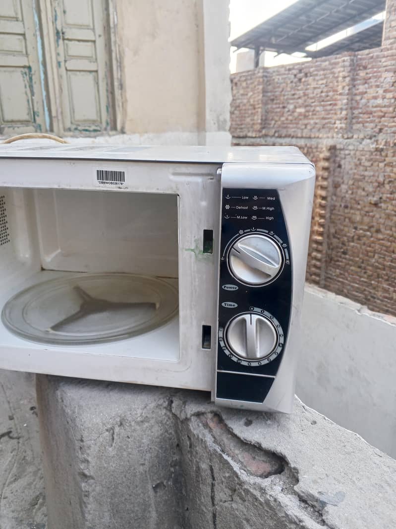 Dawlance oven 1