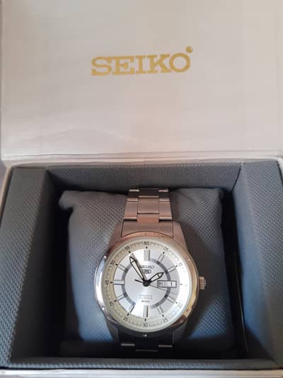 Brand New Seiko 5 Big Face