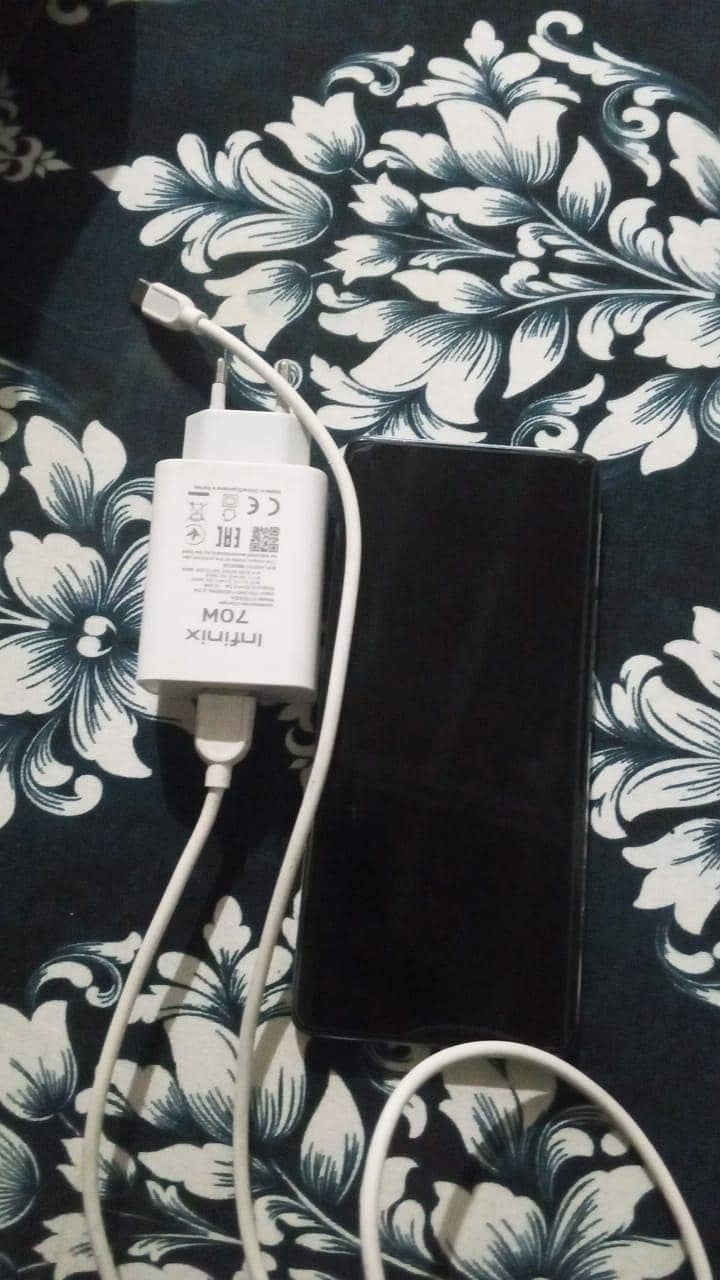 Infinix Zero 40 3