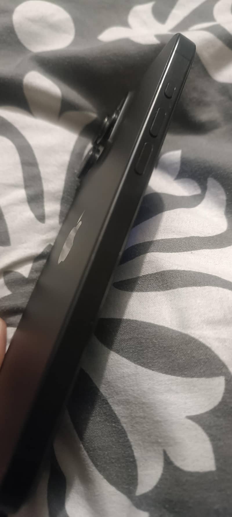 Apple iPhone 15 Pro Max 2