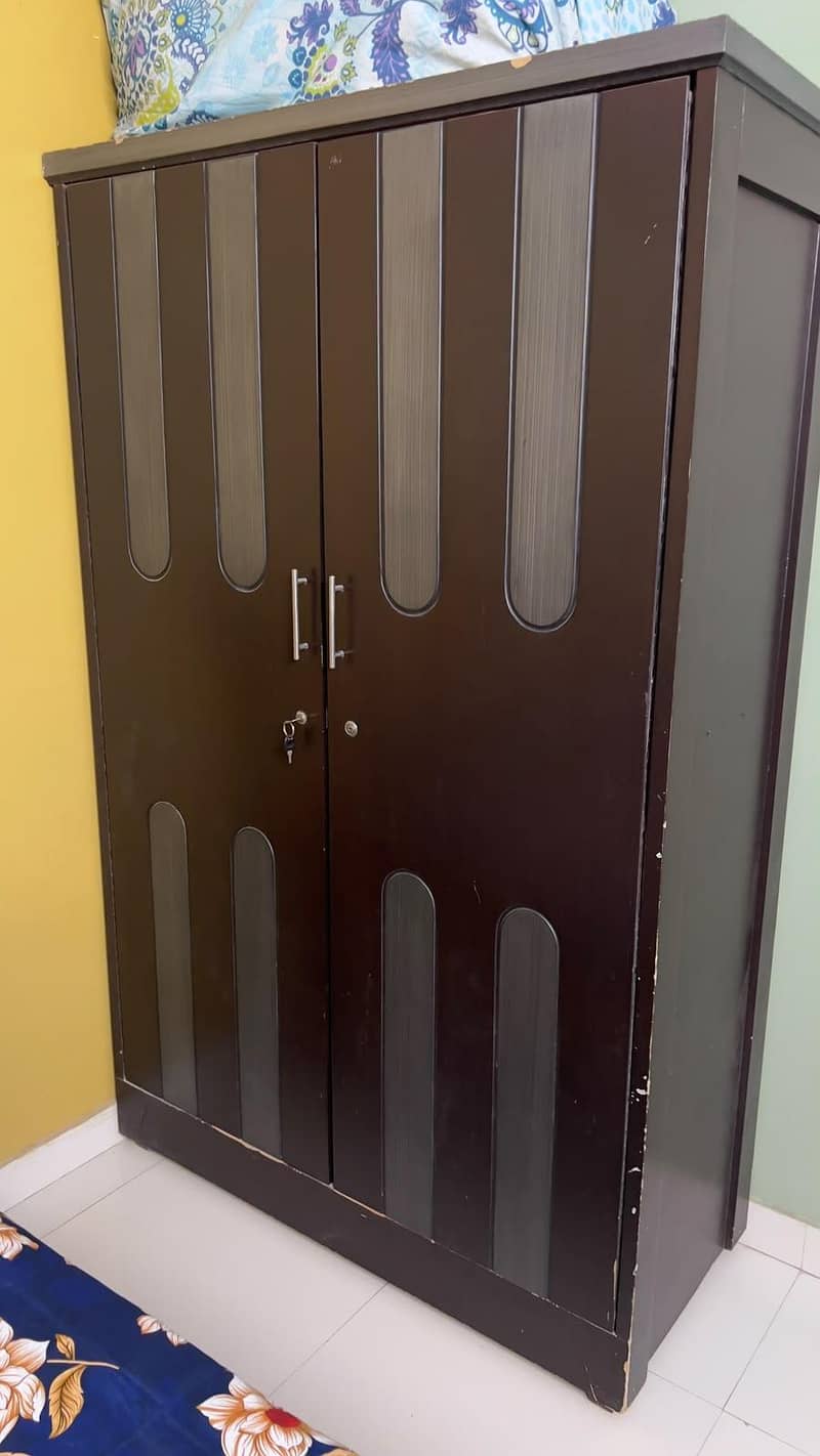 Wardrobe 2 door 0