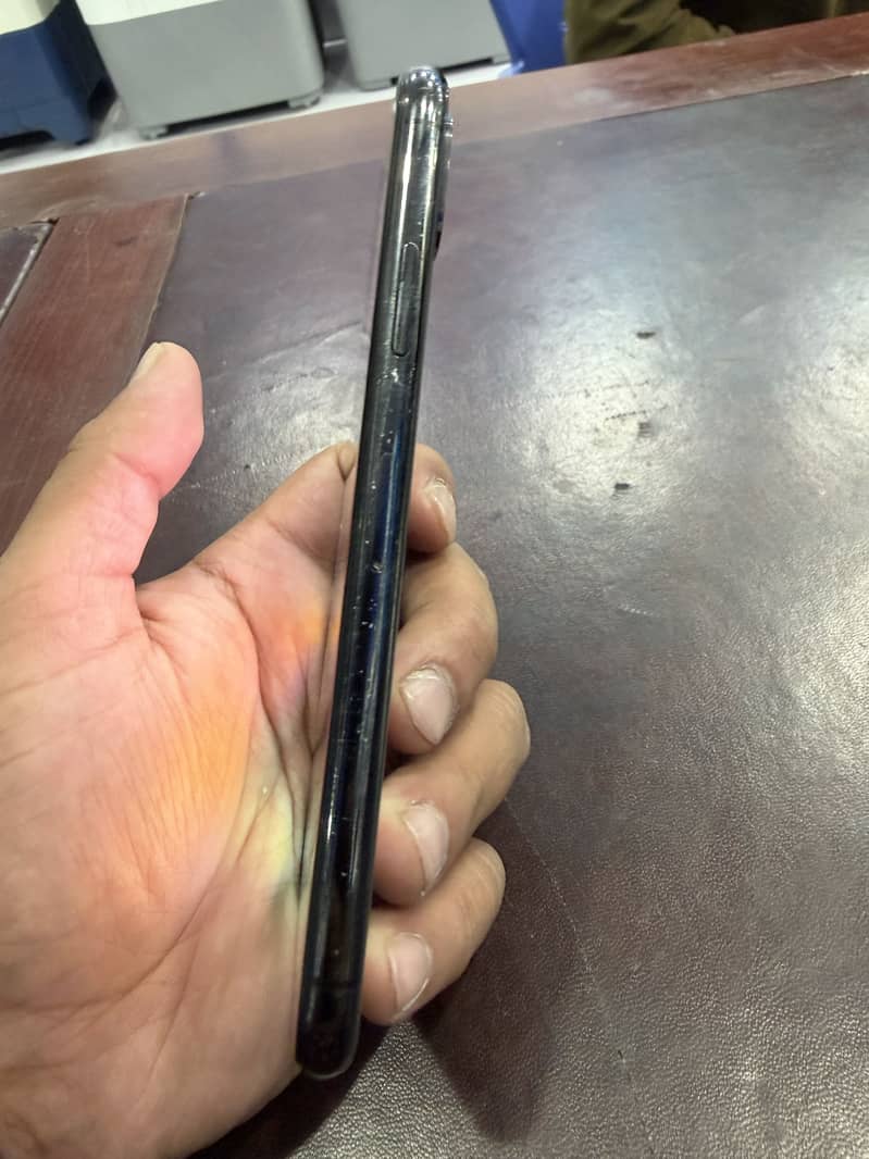 Apple iPhone X 2