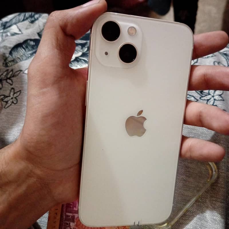 Apple iPhone 13 5