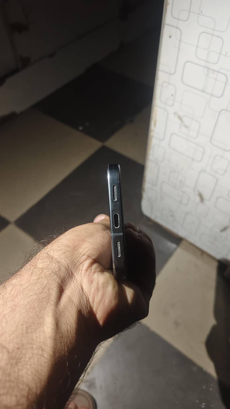 Google Pixel 10 Pro XL 4