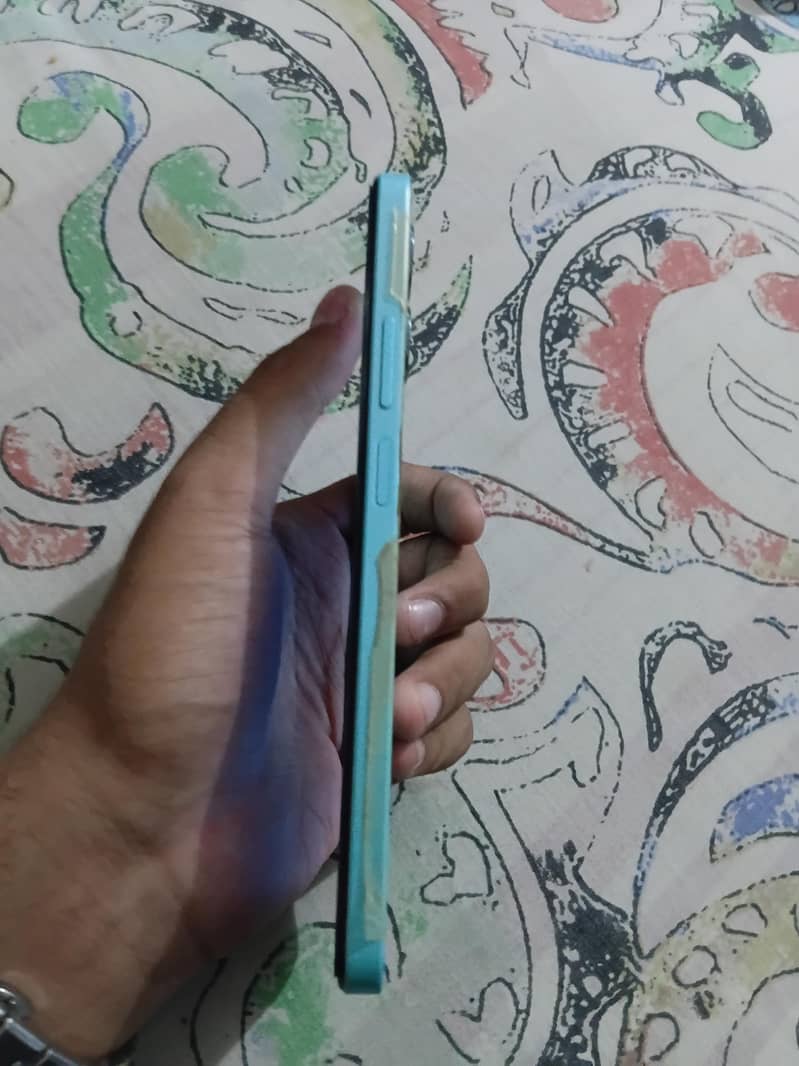 Realme C51 3