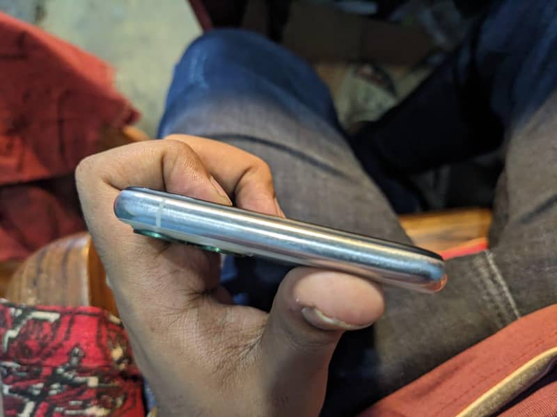 Apple iPhone 11 Pro Max 3