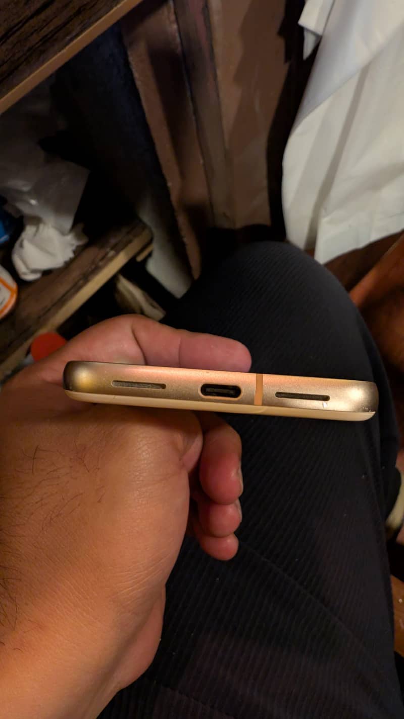 Google Pixel 8 5