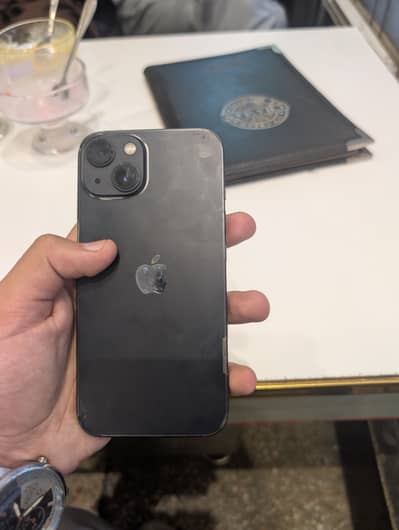 Apple iPhone 13