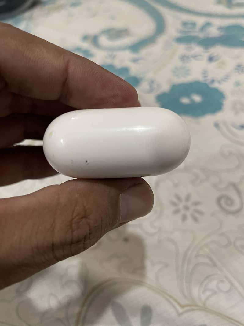 Airpods 2nd generation 3