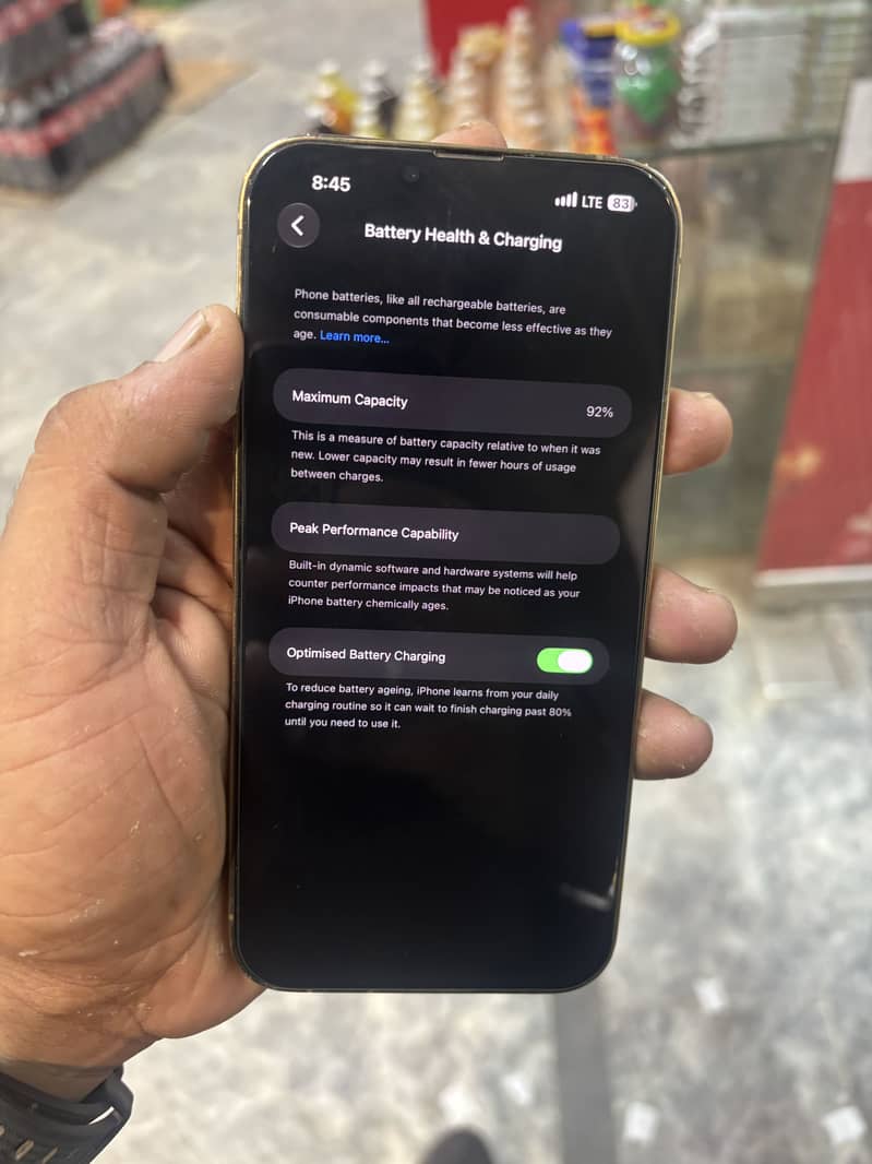 Apple iPhone 13 Pro Max 4