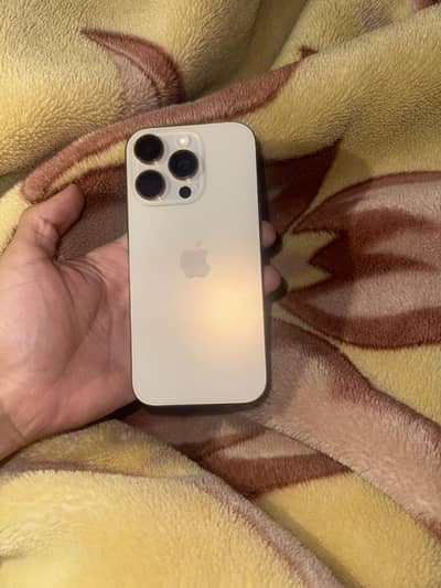 Apple iPhone 16 Pro