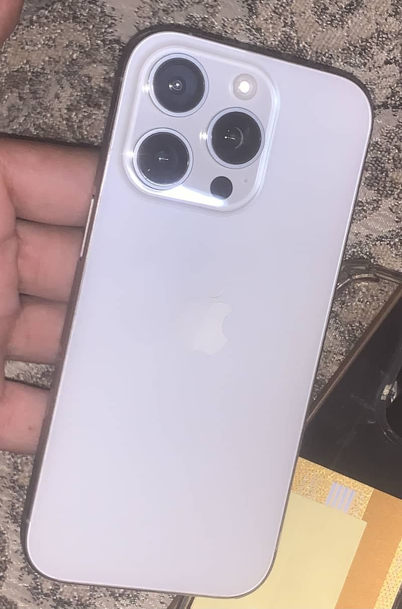 Apple iPhone 16 Pro 5