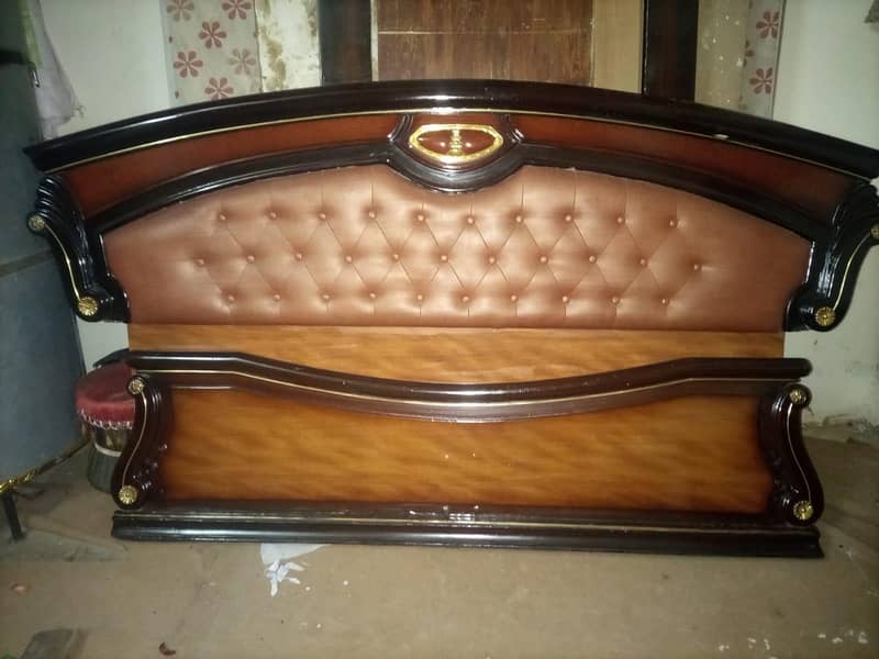 wooden bed 3
