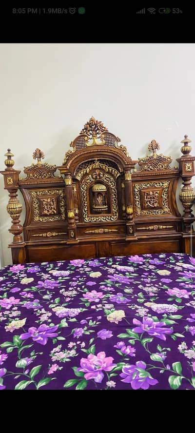 Complete wooden Bedroom Furniture Set for Sale