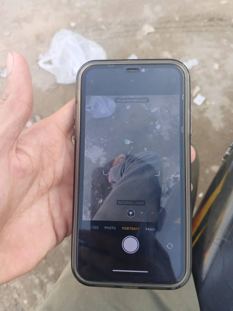 Apple iPhone XR 1
