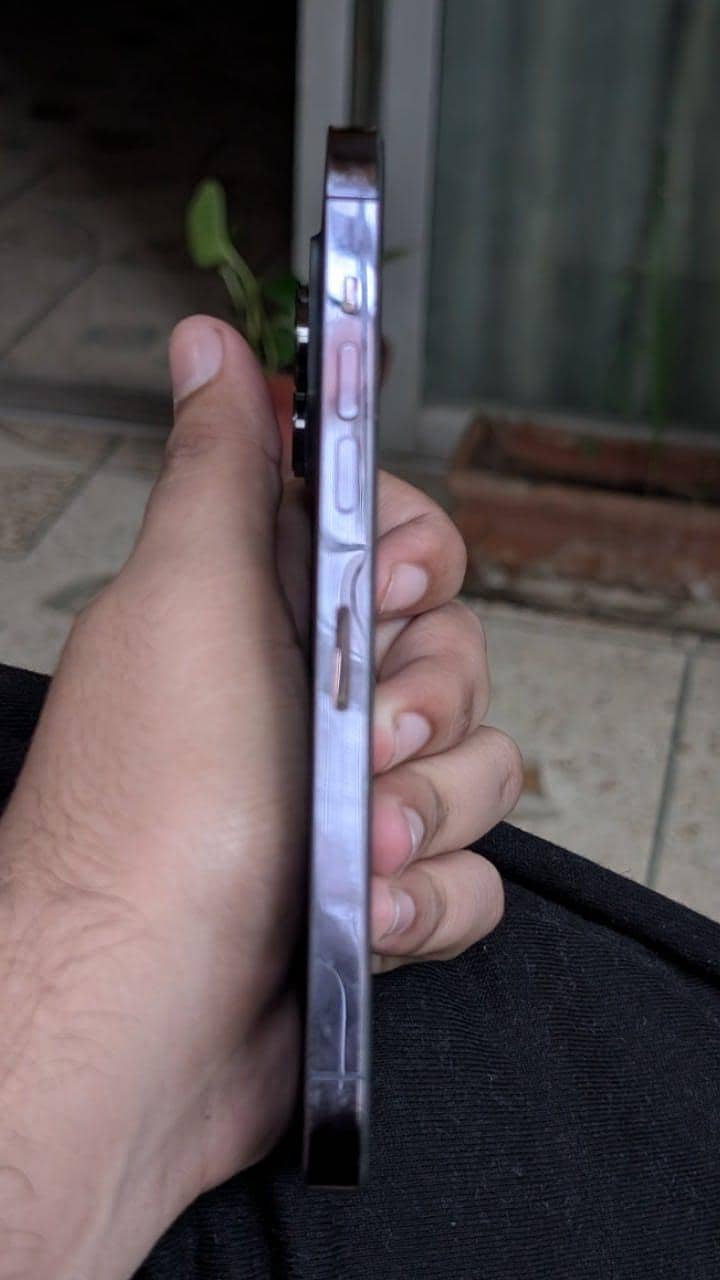 Apple iPhone 14 Pro Max 8