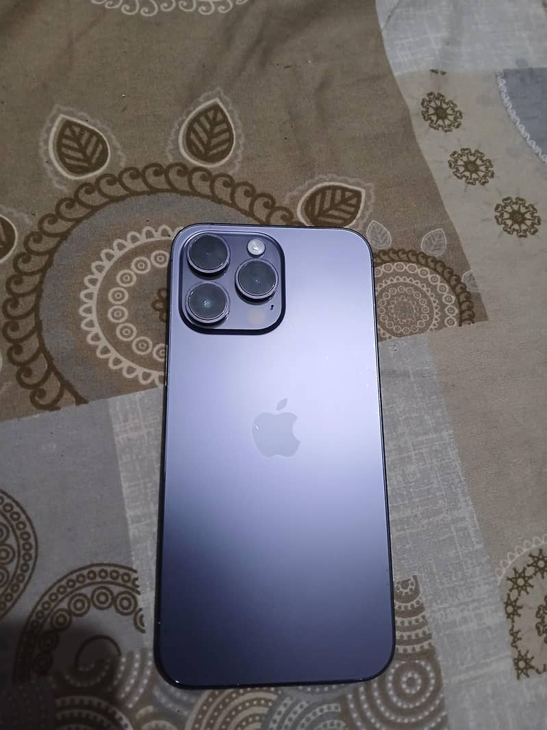 Apple iPhone 14 Pro Max 9