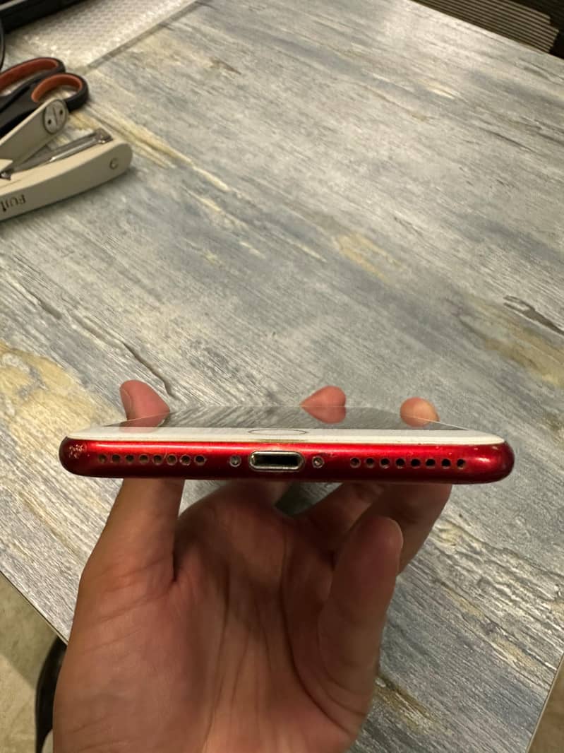 Apple iPhone 7 Plus 5