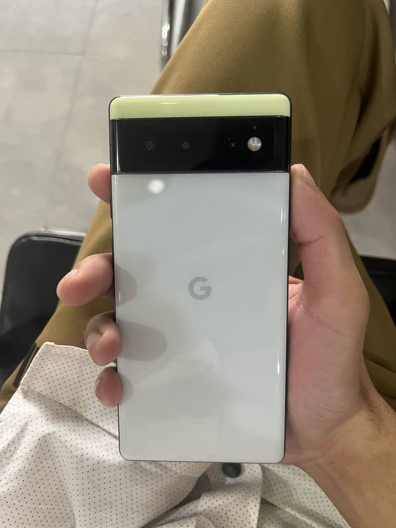 Google Pixel 6 exchange only iPhone read description 3