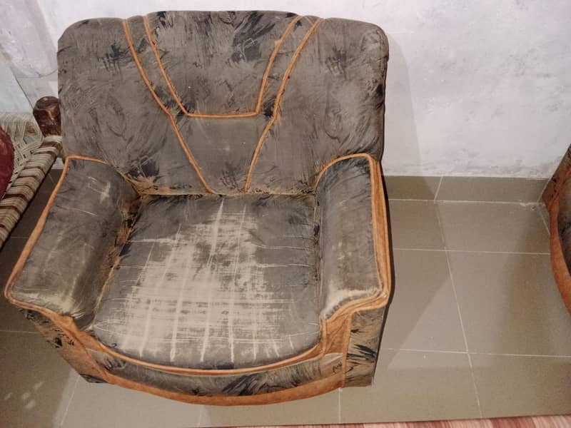 5 Seater Sofa set use 8