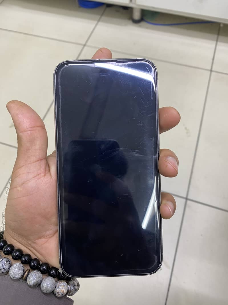 Apple iPhone 15 Pro Max 3