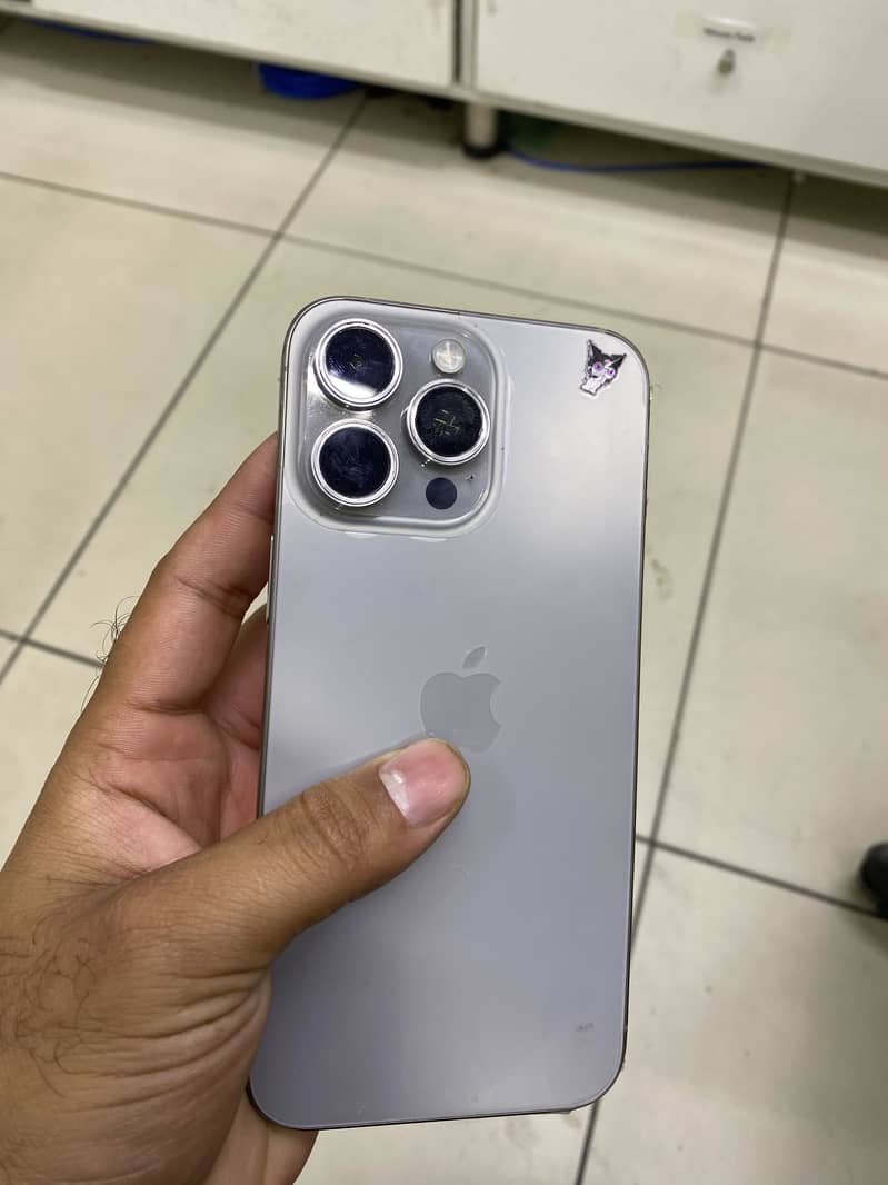 Apple iPhone 15 Pro Max 5
