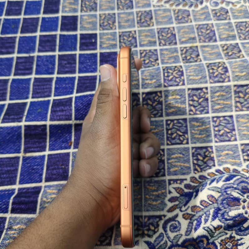 Apple iPhone 17 Pro Max 2