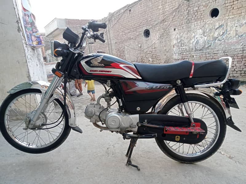 Honda CD70 3