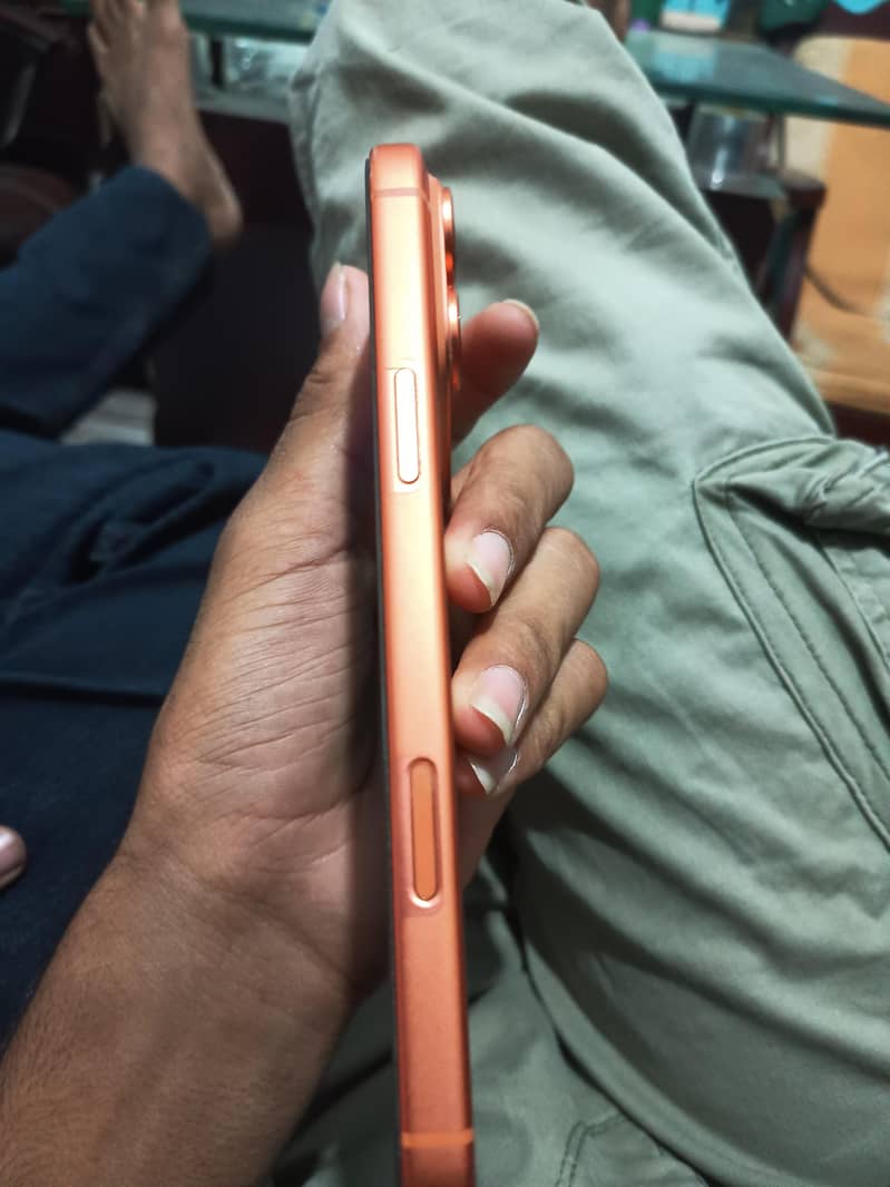 Apple iPhone 17 Pro Max 2