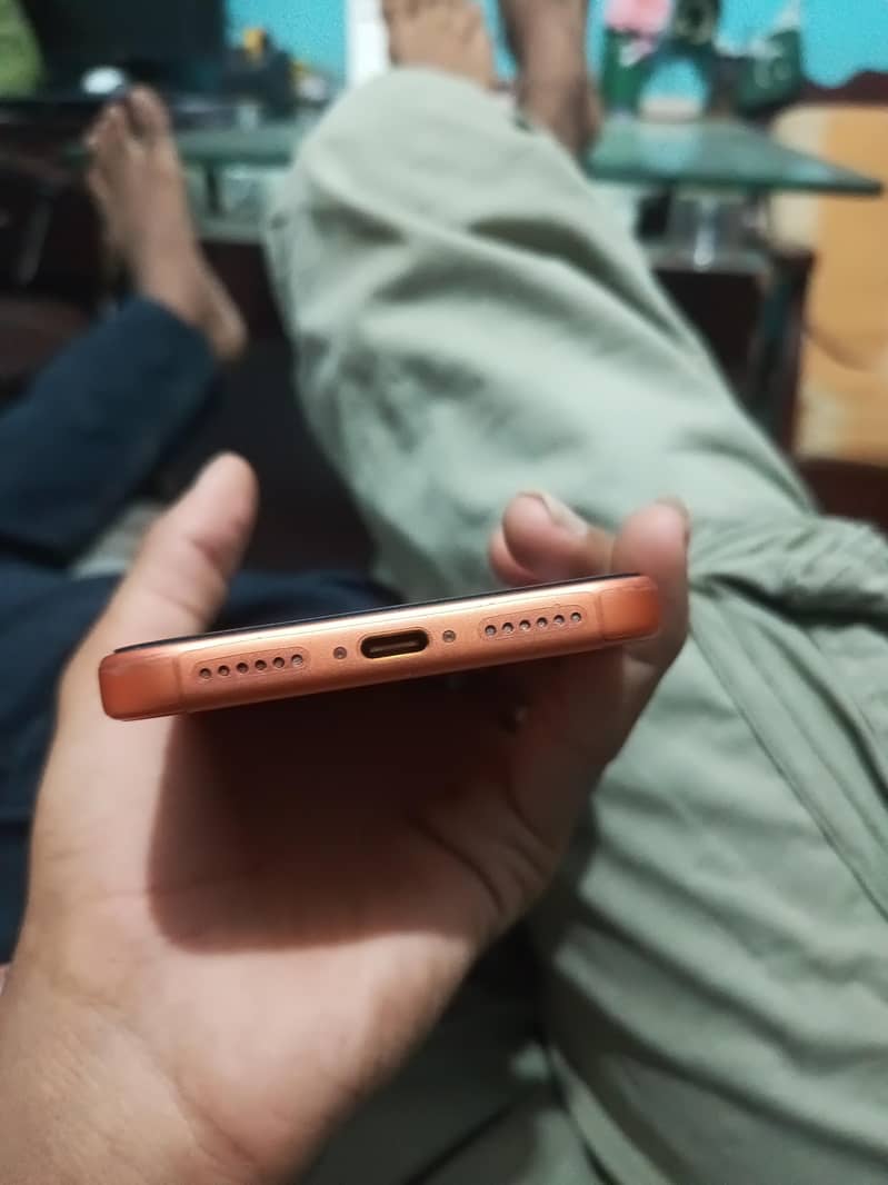 Apple iPhone 17 Pro Max 4