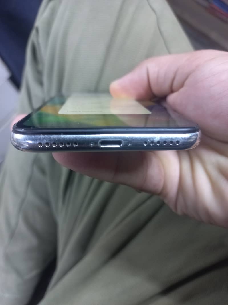 Apple iPhone X 2