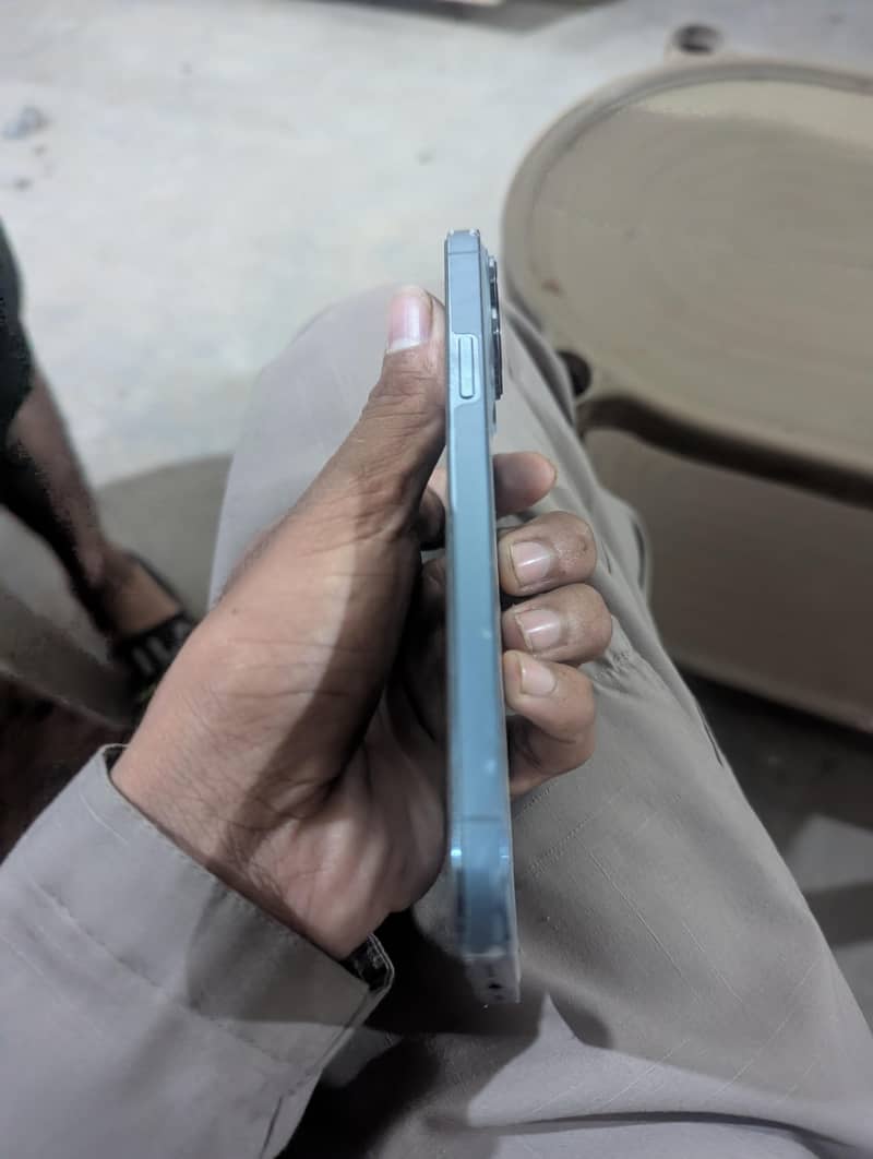 Apple iPhone 13 Pro Max 5