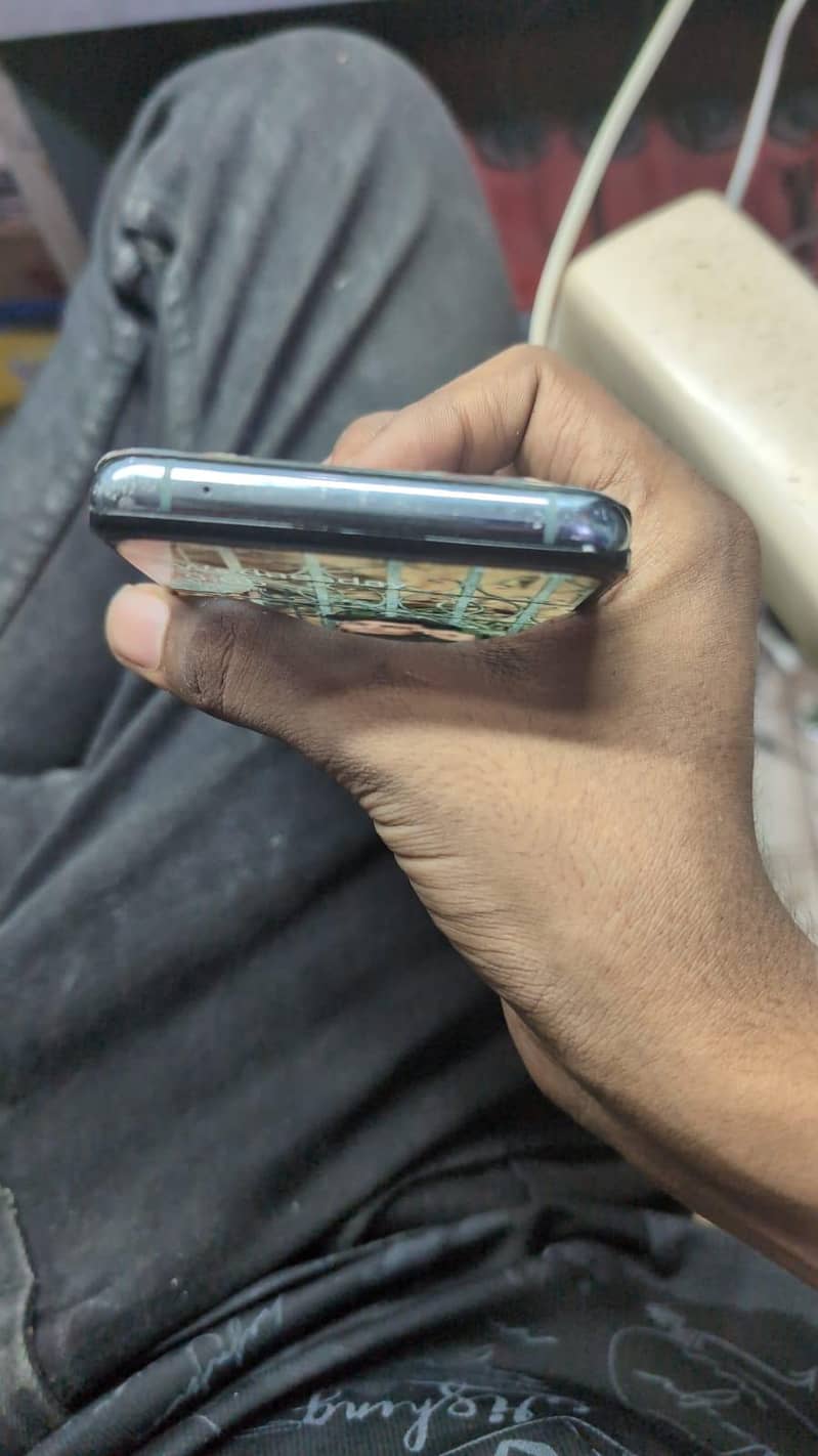 One Plus 9 Pro 4