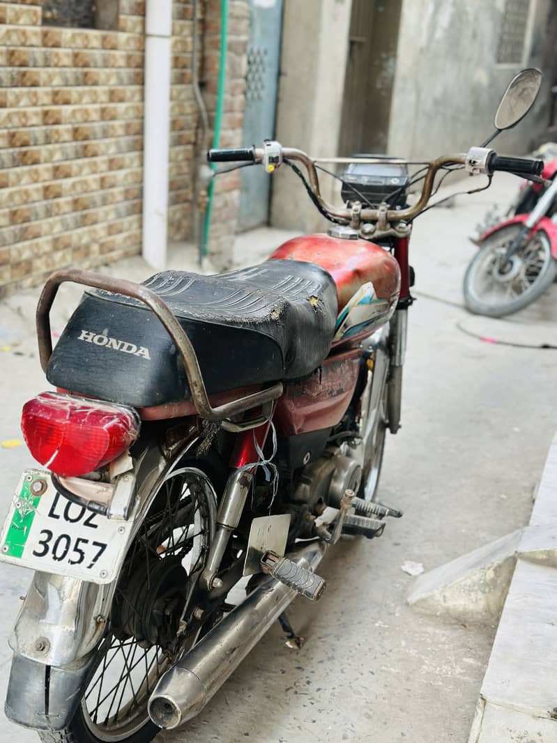 Honda CD70 2