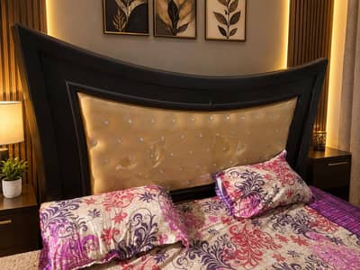 bed set with dressing