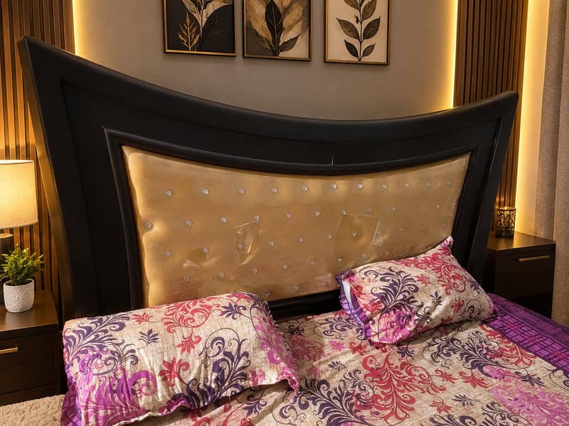 bed set with dressing 0
