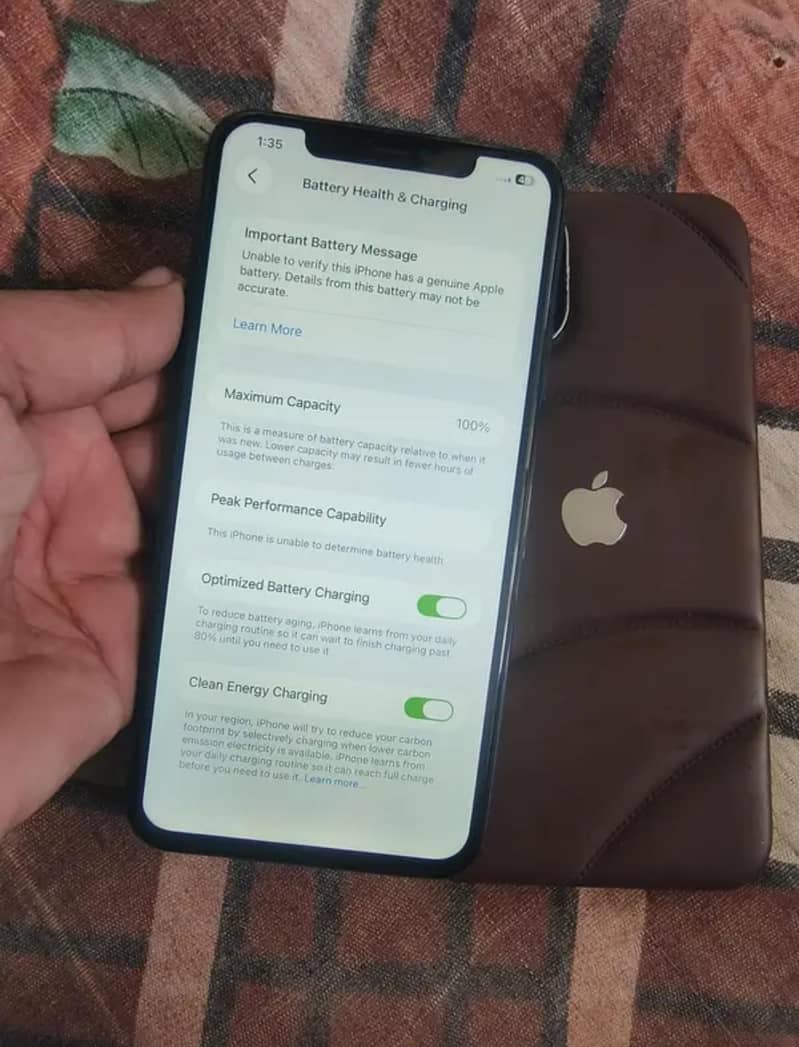 Apple iPhone 11 Pro Max 4