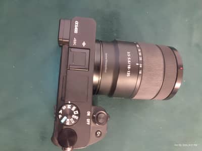 Sony Alpha 6400 (a6400) 4K Camera + Sony 18-135mm OSS