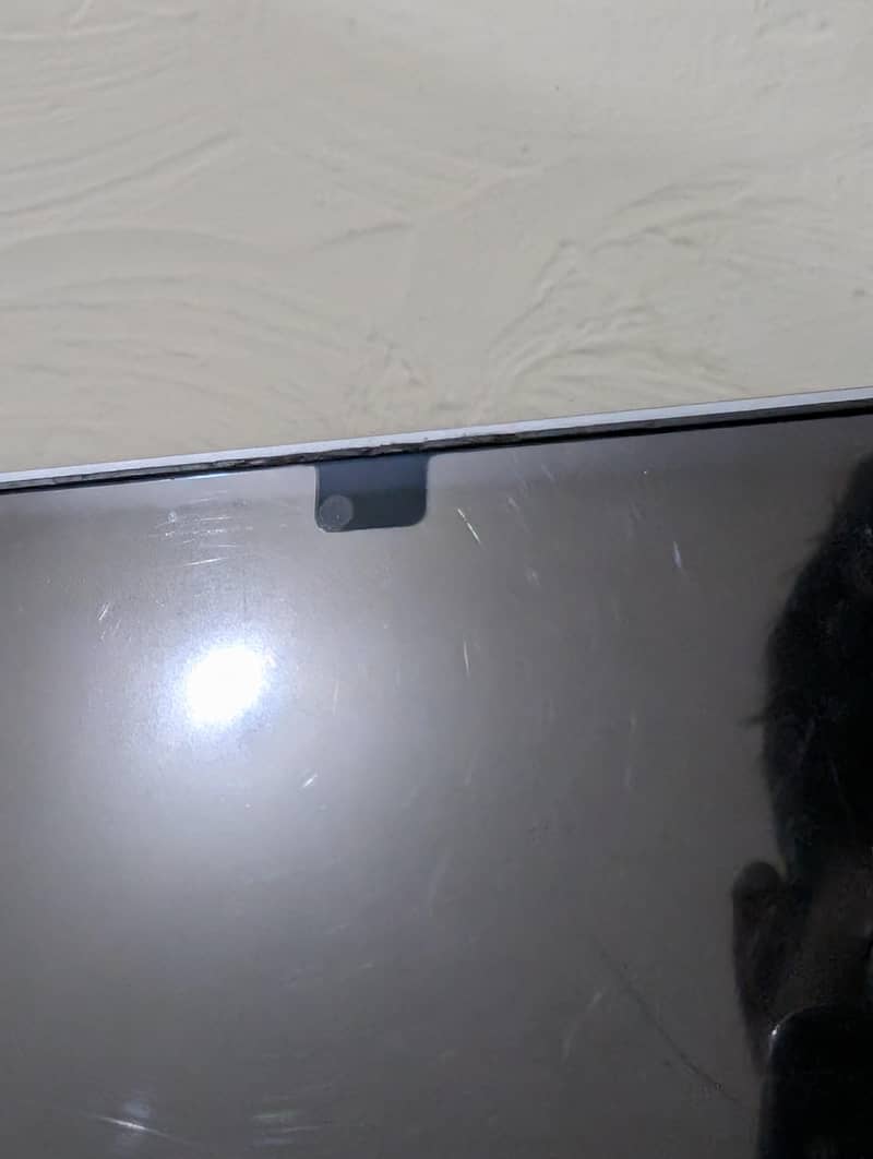 MacBook Pro 2019 (122 Cycle count) 5
