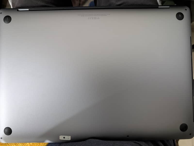 MacBook Pro 2019 (122 Cycle count) 7