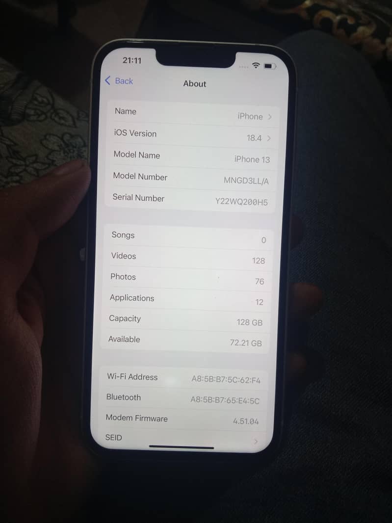 Apple iPhone 13 5