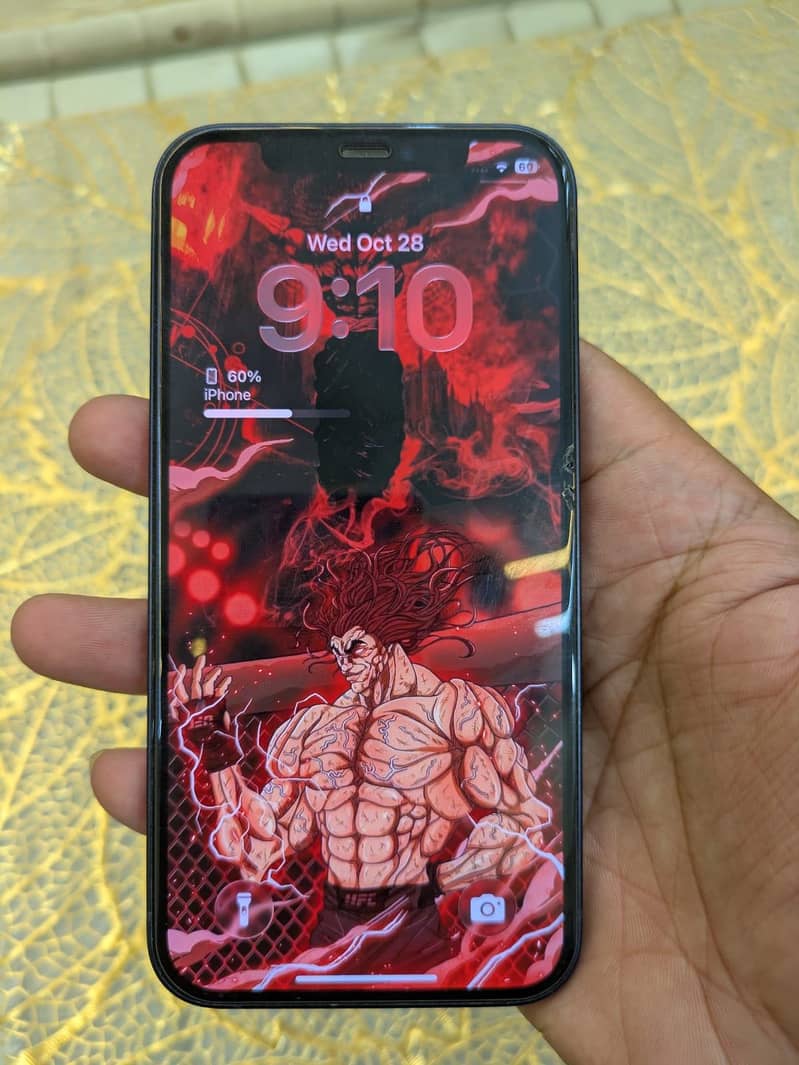 Apple iPhone 12 4