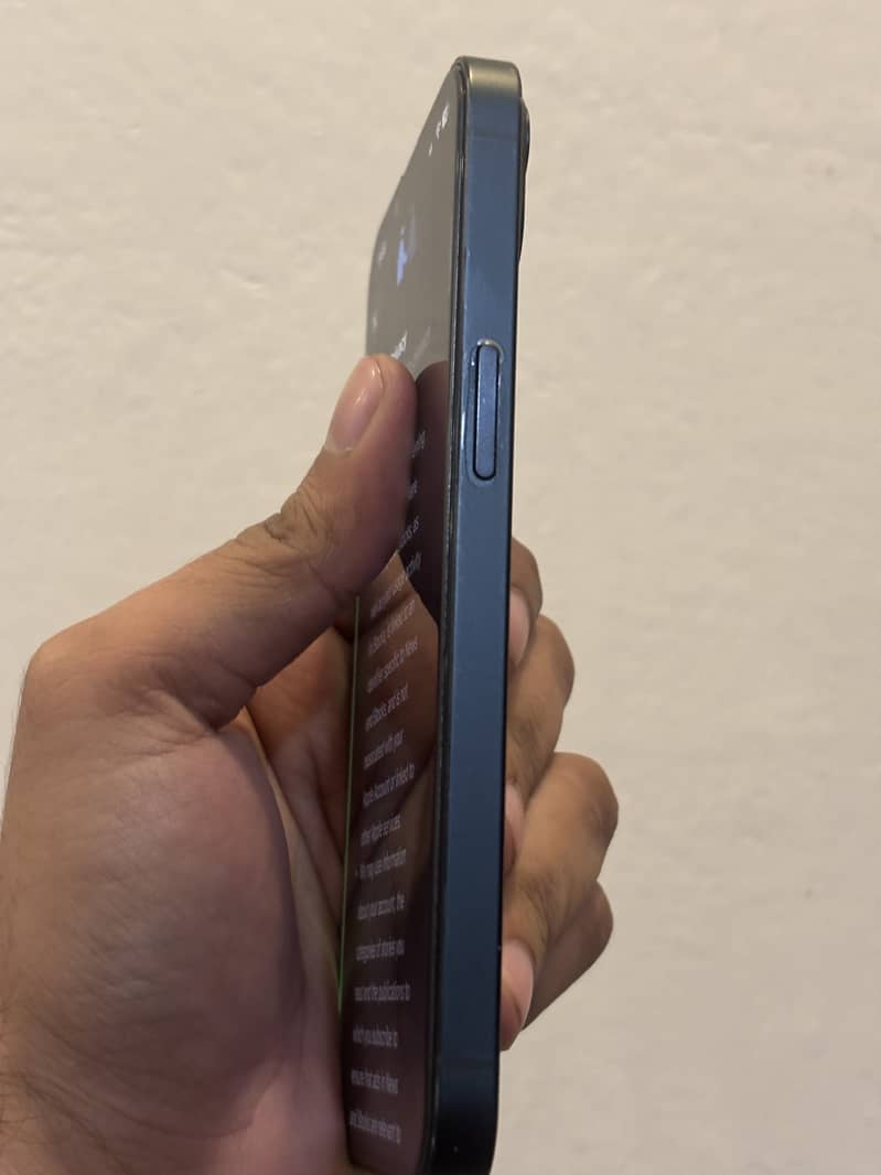 Apple iPhone 13 1