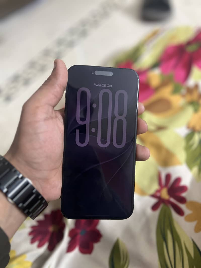 Apple iPhone 15 Pro Max 1